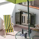 Terrazza Sul Mercato. Your House In Ballaro Lejlighed